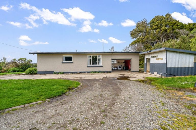 Photo of property in 49 Ferry Road, West Plains, Invercargill, 9879