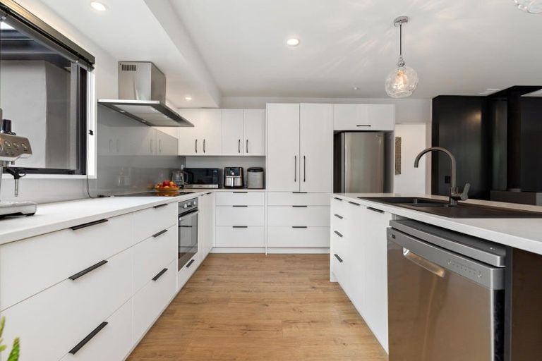 Photo of property in 75 Mcdonnell Road, Arrowtown, 9302