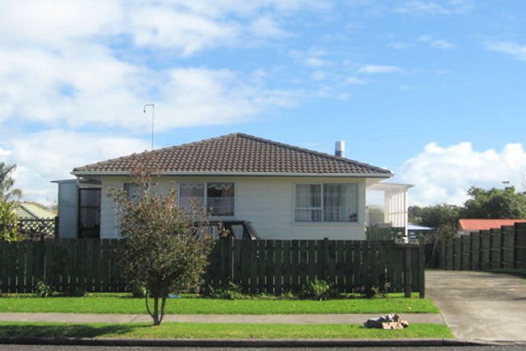 Photo of property in 39 Aberfeldy Avenue, Highland Park, Auckland, 2010