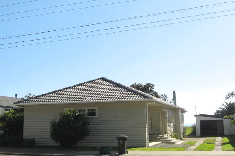 Photo of property in 129 Pohutukawa Avenue, Ohope, 3121