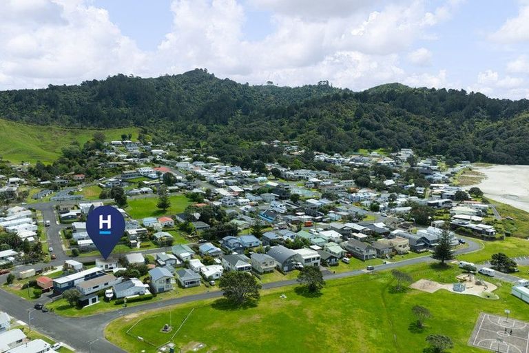 Photo of property in 32 Wallnutt Avenue, Waihi Beach, 3611