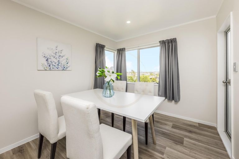 Photo of property in 15 Crail Court, Totara Heights, Auckland, 2105