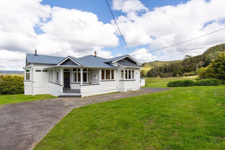 Photo of property in 218 Annandale Road, Kumeu, 0782