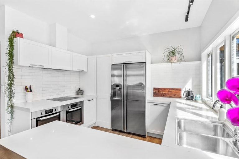 Photo of property in 81 Oxford Street, Lansdowne, Masterton, 5810