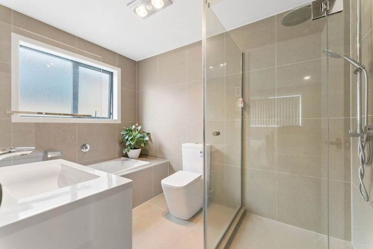 Photo of property in 12 Hangahai Road, Flat Bush, Auckland, 2019