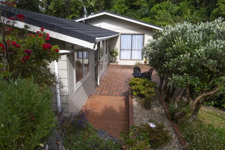 Photo of property in 28a Whanake Street, Titahi Bay, Porirua, 5022