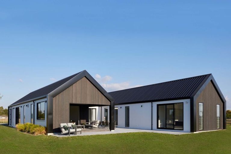 Photo of property in 53 Dysart Lane, Kumeu, 0891