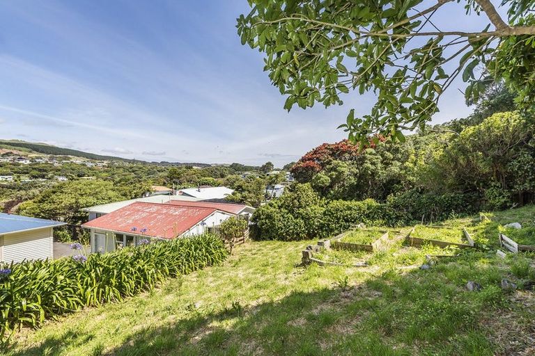 Photo of property in 12 Raroa Place, Pukerua Bay, 5026