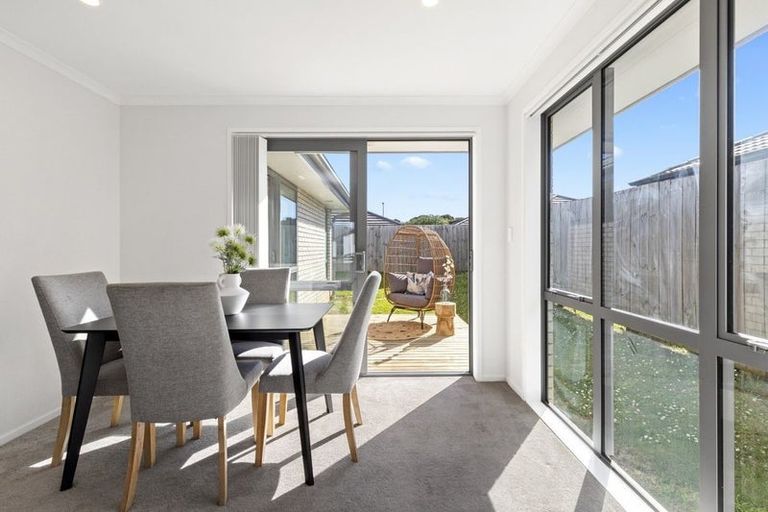 Photo of property in 11 Parton Road, Pukekohe, 2120