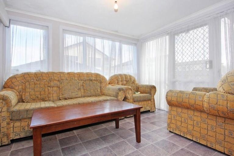 Photo of property in 10 Sunnyside Crescent, Papatoetoe, Auckland, 2025