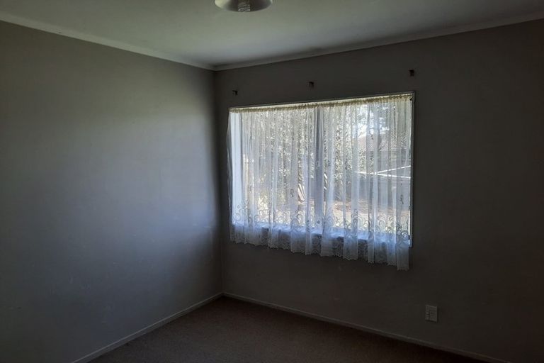 Photo of property in 2/34 Penion Drive, Flat Bush, Auckland, 2023