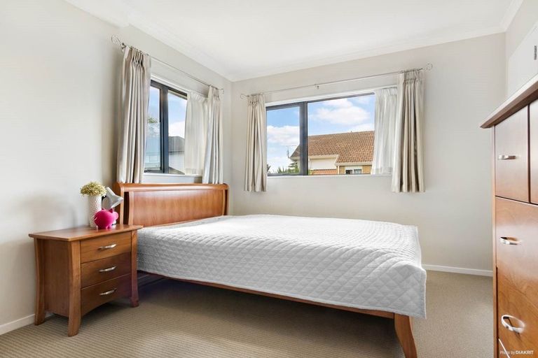 Photo of property in 7a Alan Avenue, Henderson, Auckland, 0610