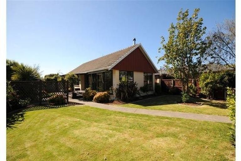 Photo of property in 14 Cavendish Road, Casebrook, Christchurch, 8051