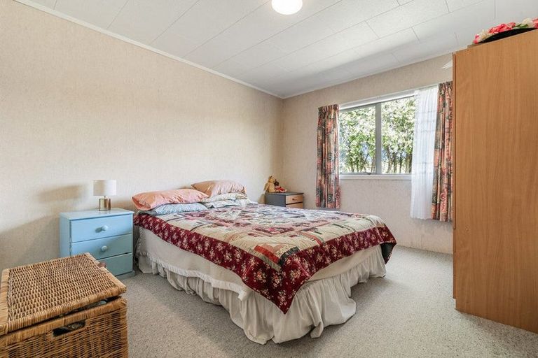 Photo of property in 49 Orere Point Road, Orere Point, Papakura, 2585