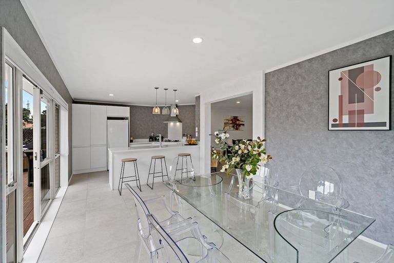 Photo of property in 8 Sheriff Place, Randwick Park, Auckland, 2105