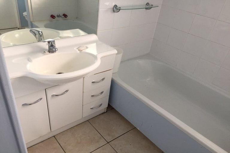 Photo of property in 294 Bucklands Beach Road, Bucklands Beach, Auckland, 2012