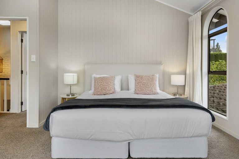 Photo of property in 817 Acacia Bay Road, Acacia Bay, Taupo, 3330