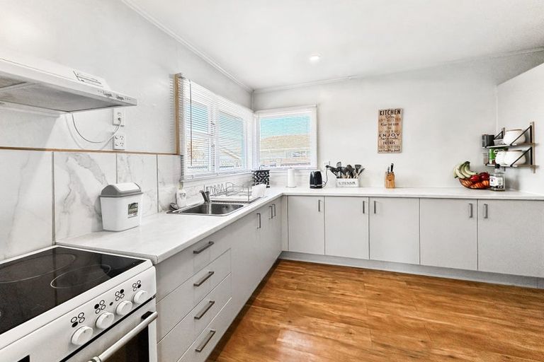 Photo of property in 68 Racecourse Road, Sockburn, Christchurch, 8042