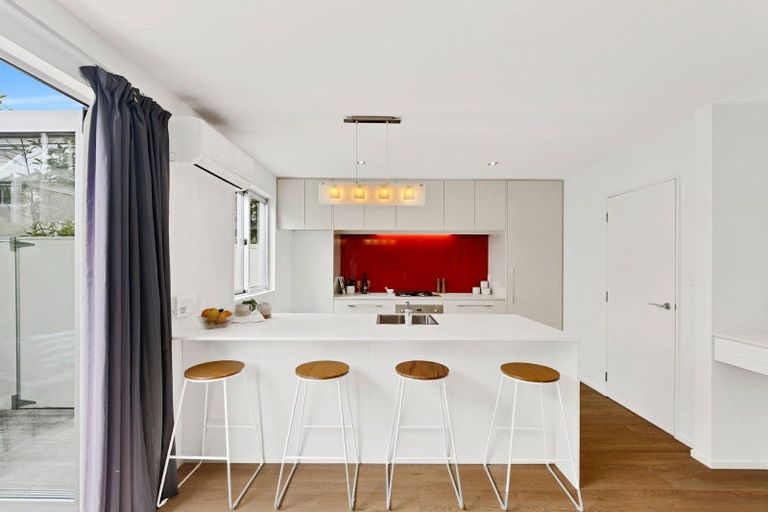 Photo of property in 86b Canon Street, St Albans, Christchurch, 8014