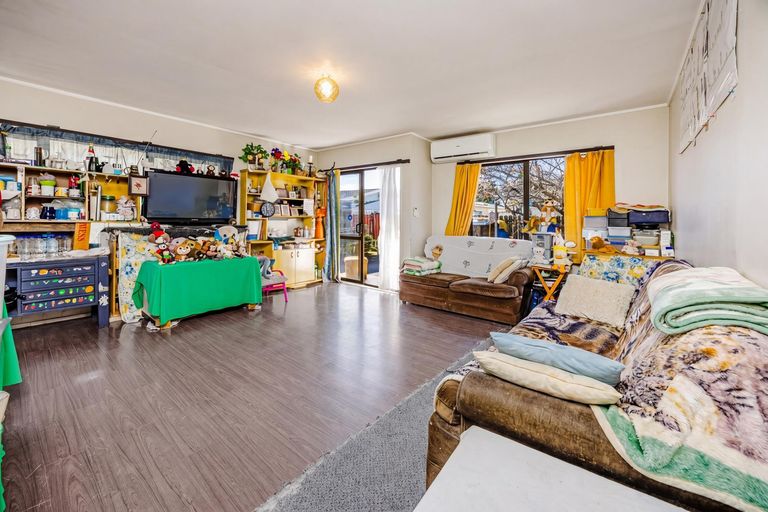 Photo of property in 1/38 Station Road, Takanini, 2112
