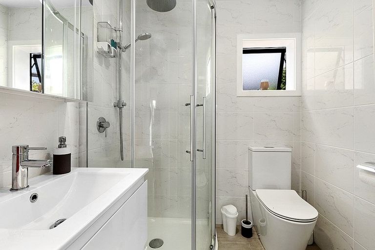 Photo of property in 31 Waipuia Place, Greenhithe, Auckland, 0632