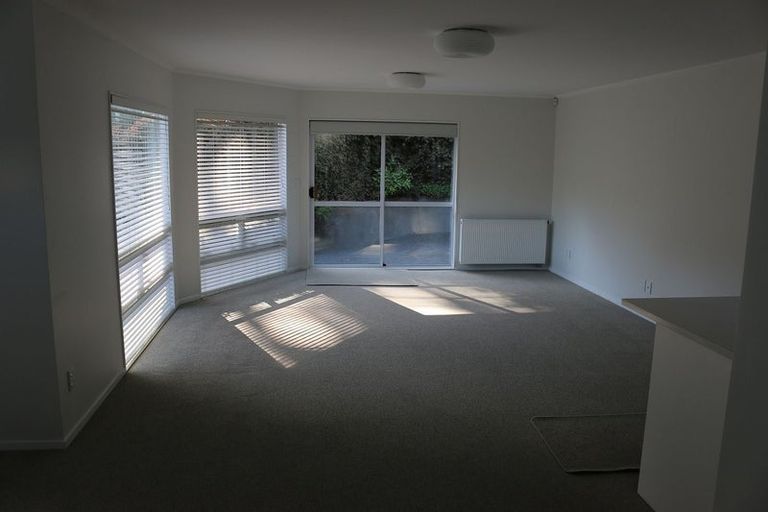 Photo of property in 87 Grant Road, Thorndon, Wellington, 6011