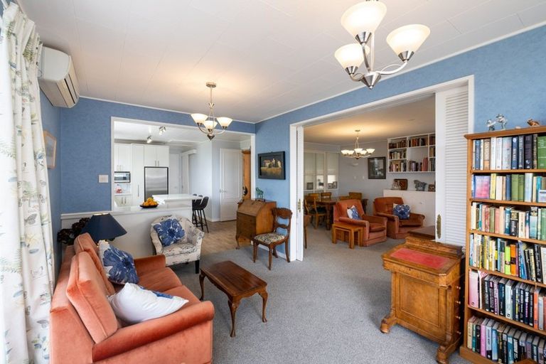 Photo of property in 6 Randall Place, Hospital Hill, Napier, 4110