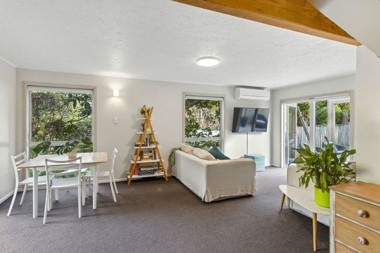 Photo of property in 98 Leinster Avenue, Raumati South, Paraparaumu, 5032