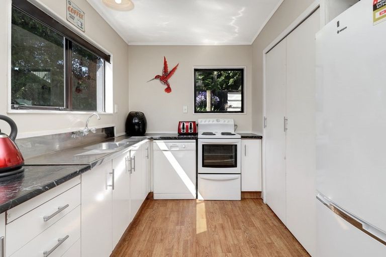 Photo of property in 17 Philip Walter Drive, Katikati, 3170