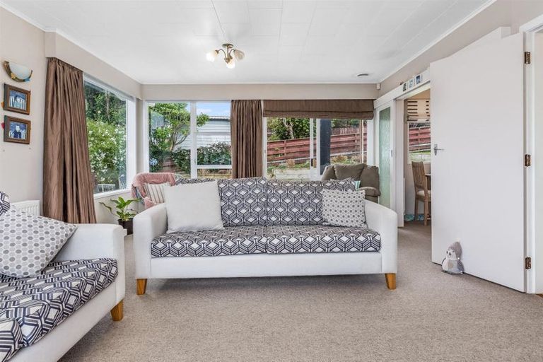 Photo of property in 45 Ayton Drive, Whitby, Porirua, 5024