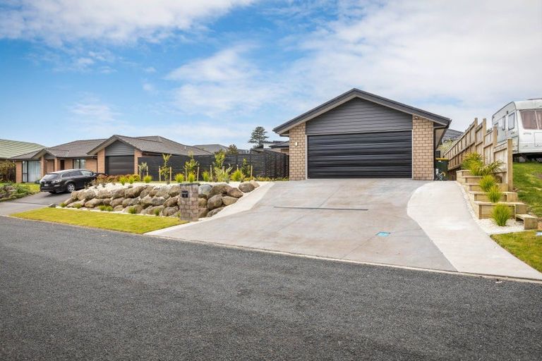 Photo of property in 16 Masters Lane, Waitara, 4320