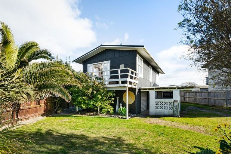 Photo of property in 262 Seaforth Road, Waihi Beach, 3611
