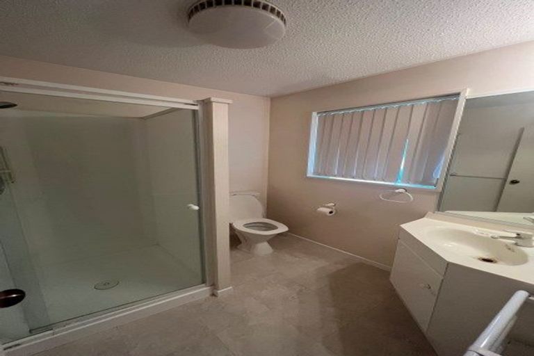 Photo of property in 15 Cardigan Bay Place, Addington, Christchurch, 8024