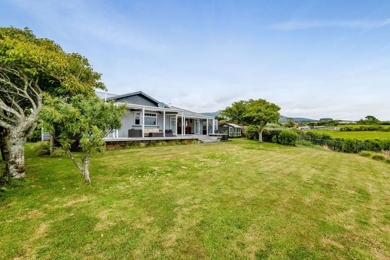 Photo of property in 1444 Carrington Road, Hurworth, New Plymouth, 4371