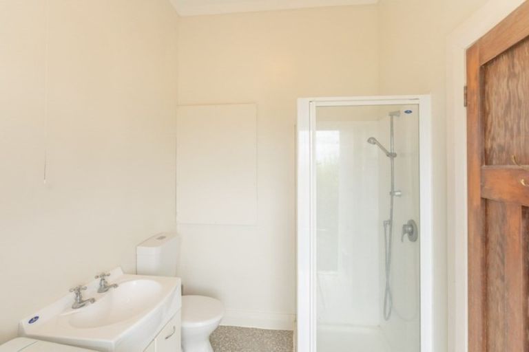 Photo of property in 19 Moffitt Street, Vogeltown, Wellington, 6021