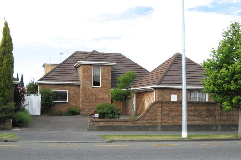 Photo of property in 236 Maidstone Road, Avonhead, Christchurch, 8042