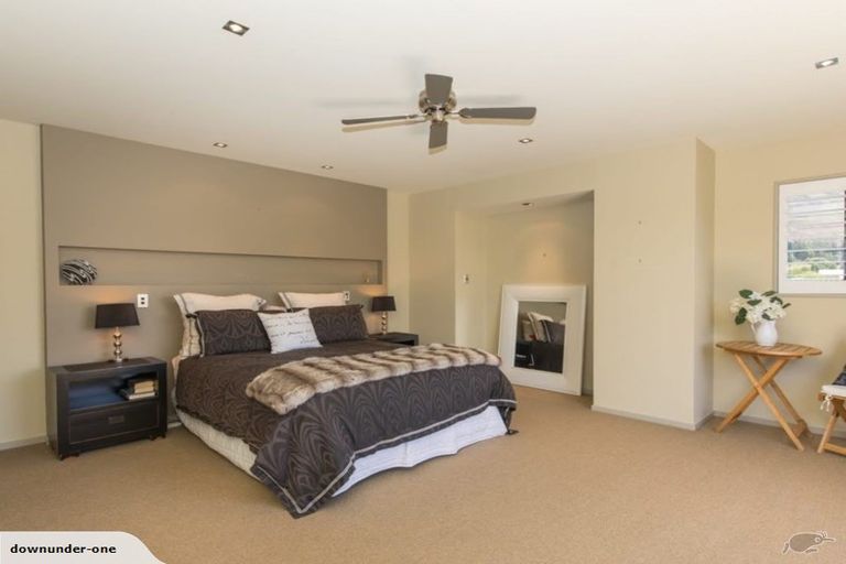 Photo of property in 44 Meadowstone Drive, Wanaka, 9305