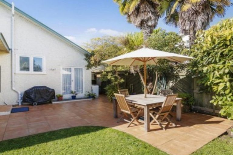 Photo of property in 2 Oldham Lane, The Wood, Nelson, 7010