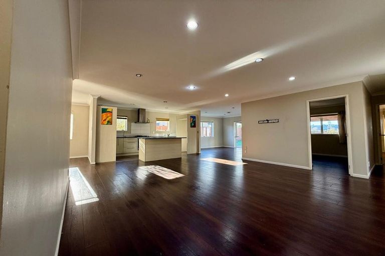 Photo of property in 16 Zoe Court, Manurewa, Auckland, 2105