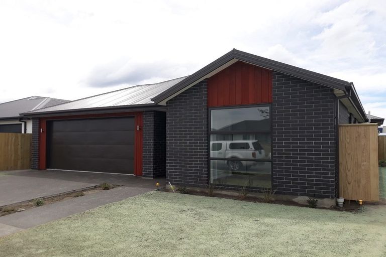 Photo of property in 51 William Nicholls Drive, Belfast, Christchurch, 8051