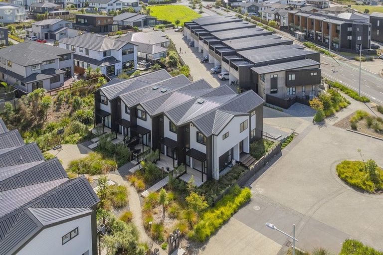 Photo of property in 2a Nerita Place, Long Bay, Auckland, 0630