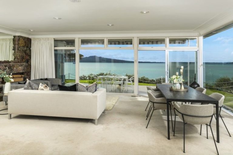 Photo of property in 116a Vauxhall Road, Narrow Neck, Auckland, 0624