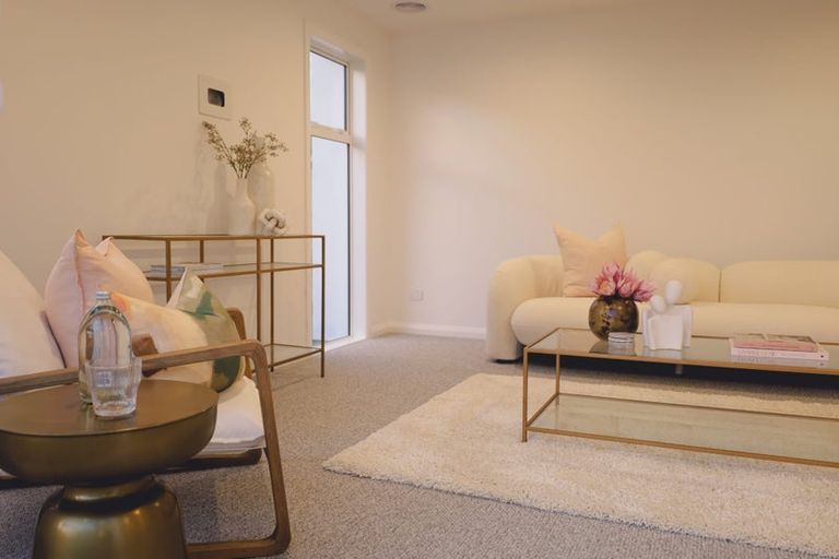 Photo of property in 60 Atlantic Drive, Fitzherbert, Palmerston North, 4410