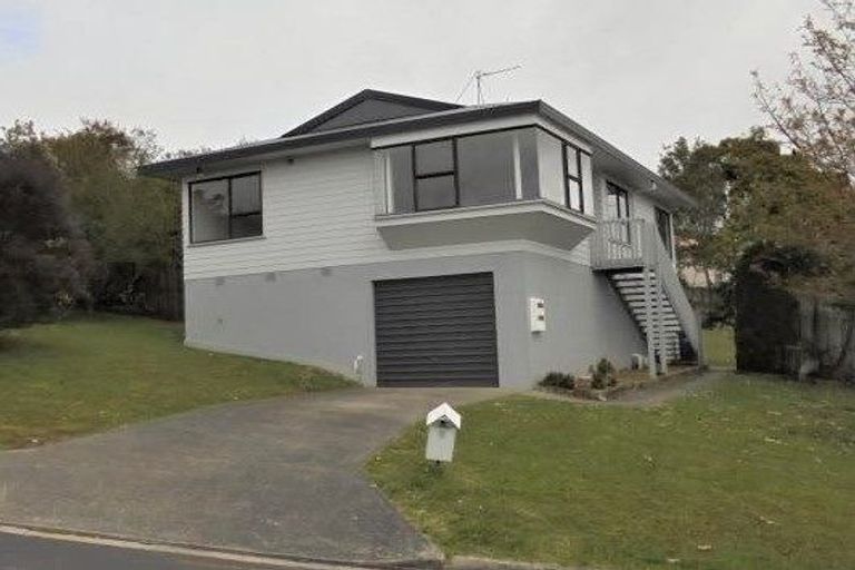 Photo of property in 7 Tern Place, Unsworth Heights, Auckland, 0632