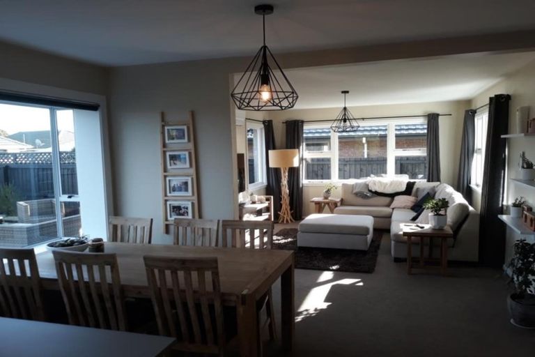 Photo of property in 2/9b Kirner Street, Burwood, Christchurch, 8083