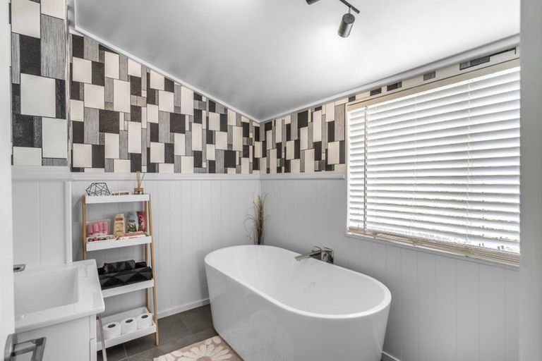 Photo of property in 65 Wye Street, Newfield, Invercargill, 9812