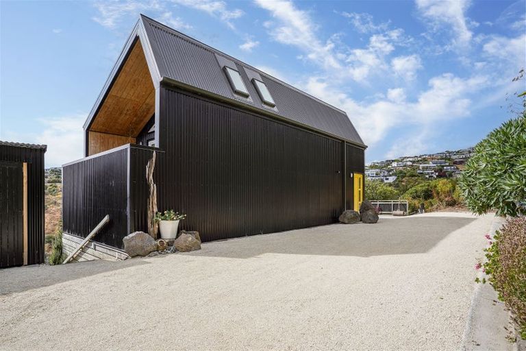 Photo of property in 8 La Costa Lane, Mount Pleasant, Christchurch, 8081