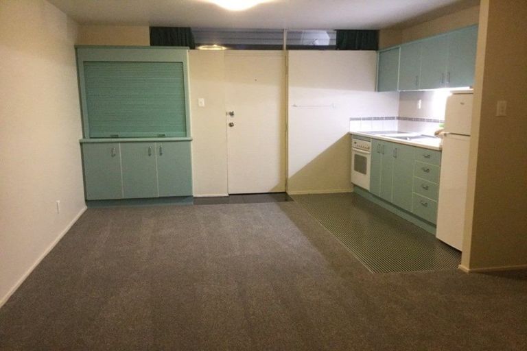 Photo of property in 17/67 Princes Street, Northcote Point, Auckland, 0627