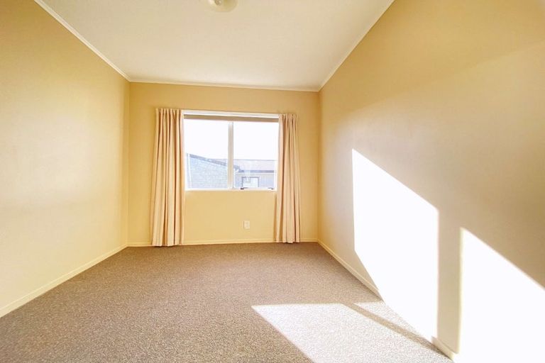 Photo of property in 4 Danden Way, Pukekohe, 2120