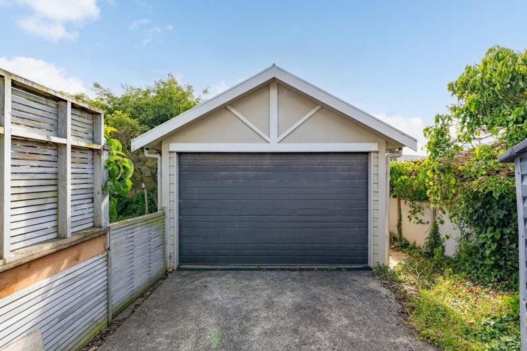 Photo of property in 211 Forbury Road, Saint Clair, Dunedin, 9012